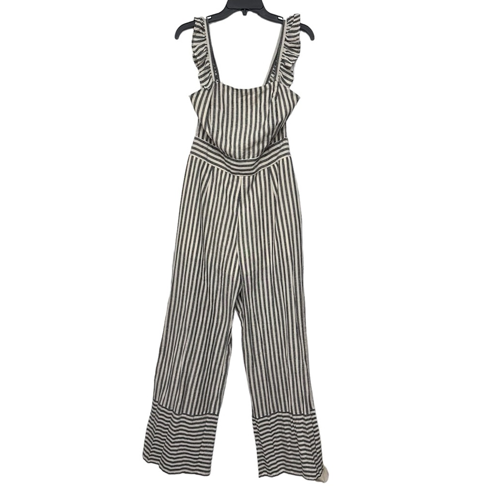 Charlotte Russe Women's Size Medium Grey Cream Sleeveless‎ One Piece Jumper